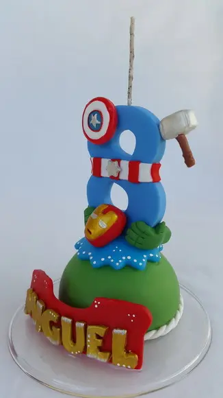 Vela Super Heróis/ Vingadores em Biscuit