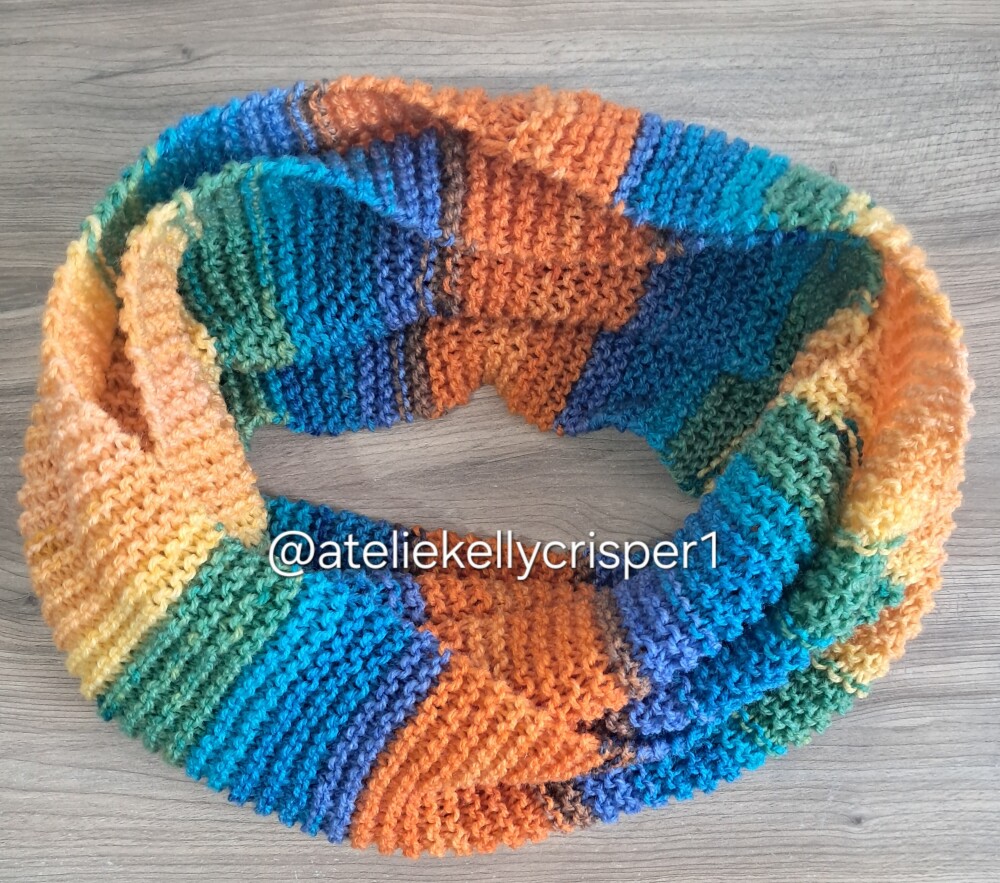 Gola infinito em tricô