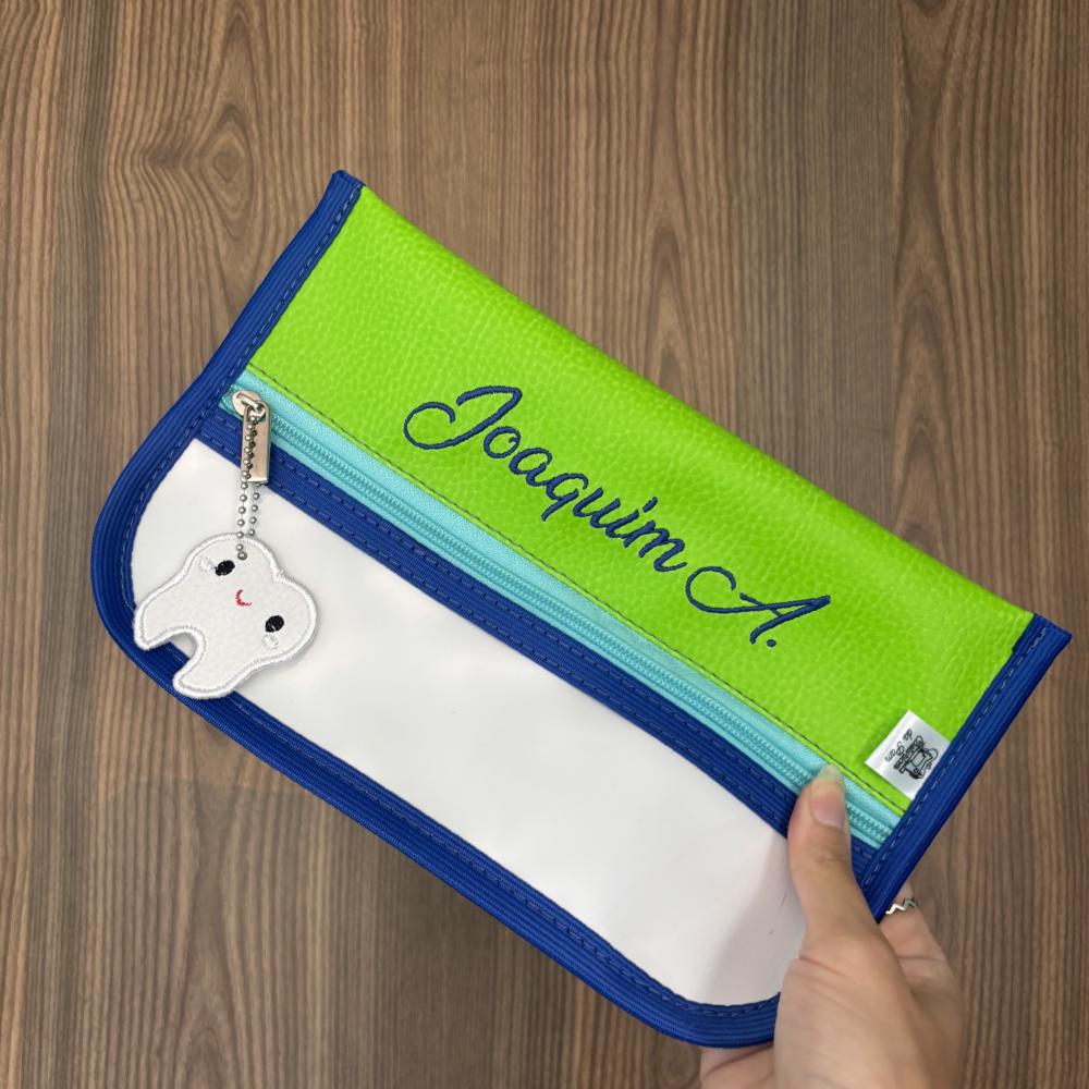 Necessaire Porta Escova de Dente / Impermeável