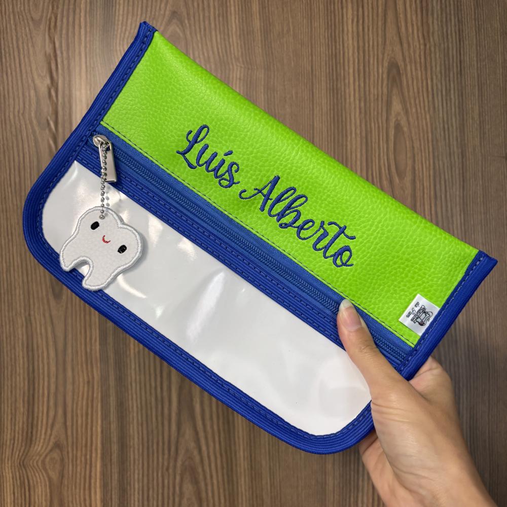 Necessaire Porta Escova de Dente / Impermeável