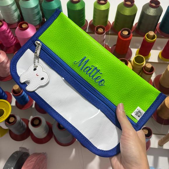 Kit Maleta P + Necessaire Porta Escova de Dentes