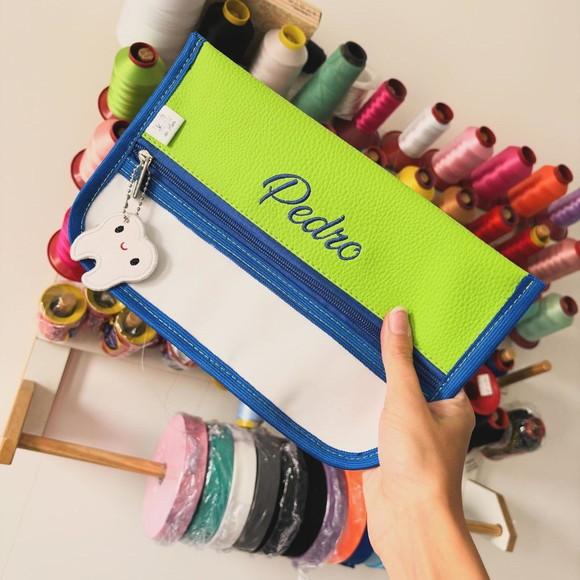 Necessaire Porta Escova de Dente / Impermeável