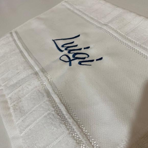Necessaire porta escova de dente + 2 toalhinhas