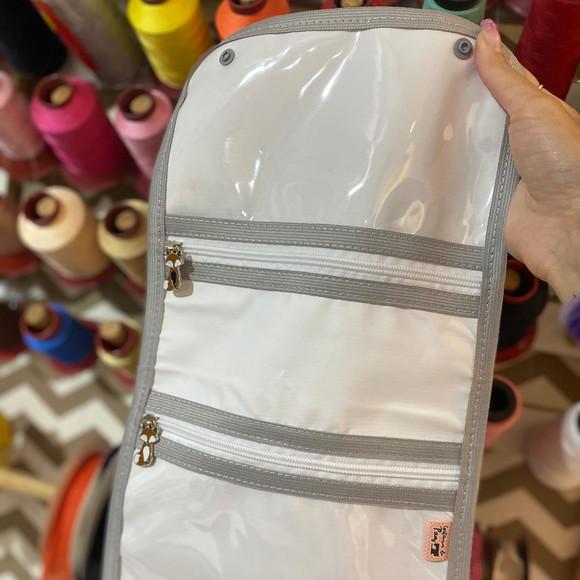 Necessaire Porta fraldas e lenços umedecidos