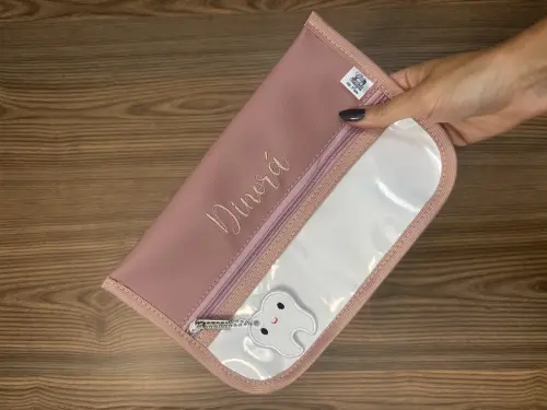 Necessaire Porta Escova de Dente / Impermeável