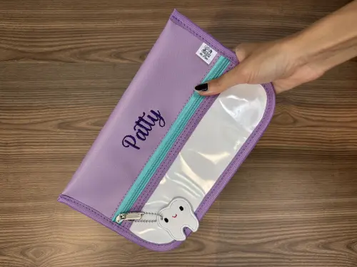 Necessaire Porta Escova de Dente / Impermeável