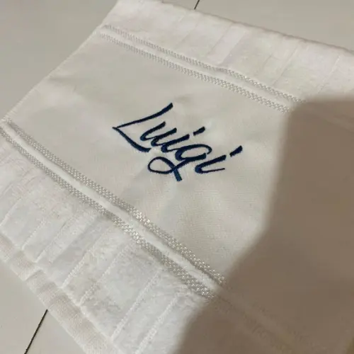 Necessaire porta escova de dente + 2 toalhinhas