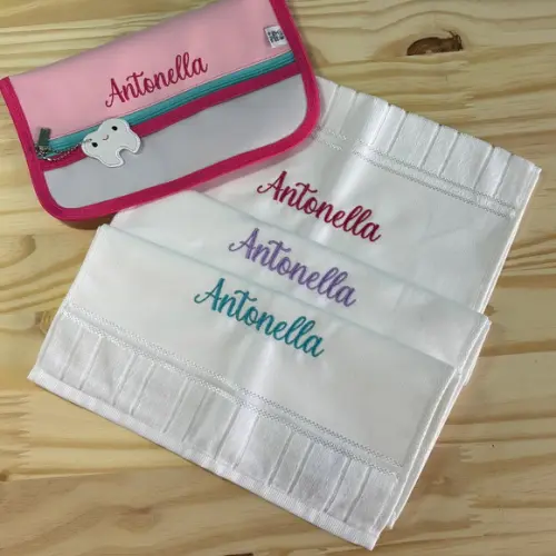 Necessaire Porta Escova de Dente + 3 Toalhinhas