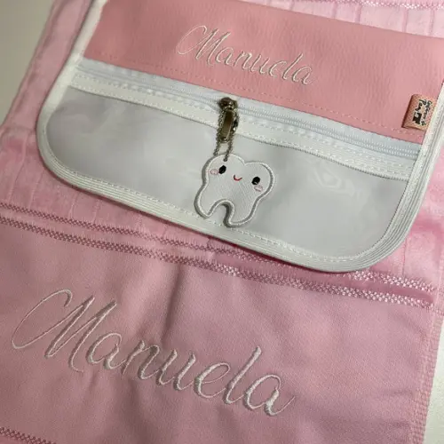Necessaire porta escova de dente + toalhinha