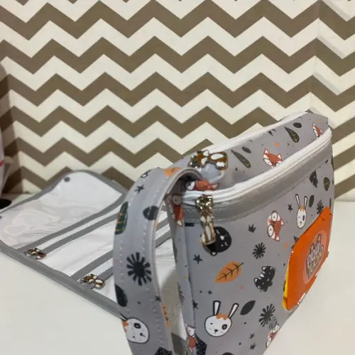 Necessaire Porta fraldas e lenços umedecidos
