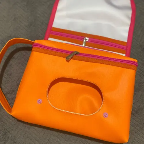 Necessaire Porta fraldas e lenços umedecidos