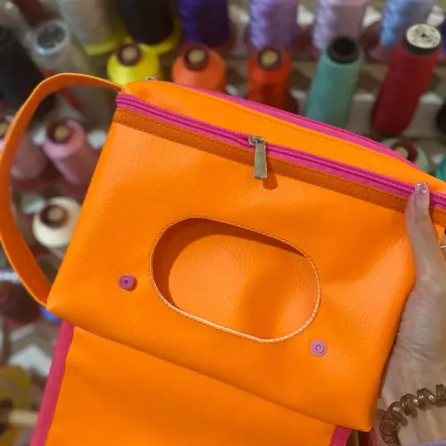 Necessaire Porta fraldas e lenços umedecidos