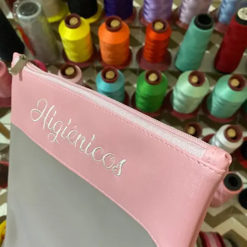 Saquinho organizador plástico itens higiene ou roupas