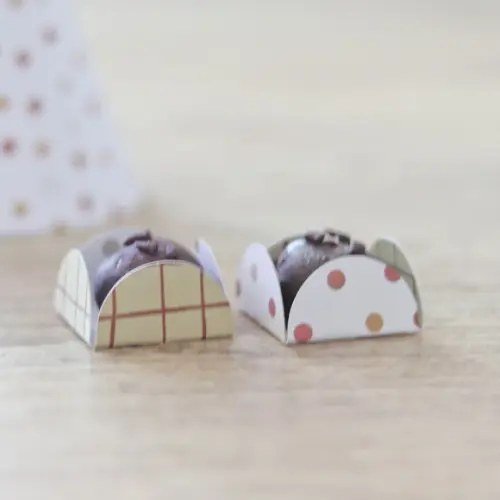 Forminha de Doce Xadrez e Bolinha (dupla Face) - Boho
