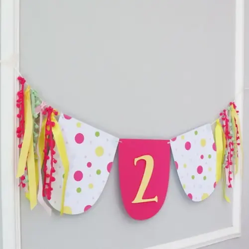 Varal decorativo bloquinho de carnaval menina