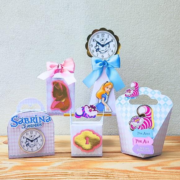 40 Caixas Personalizadas Luxo Alice no Pais das Maravilhas