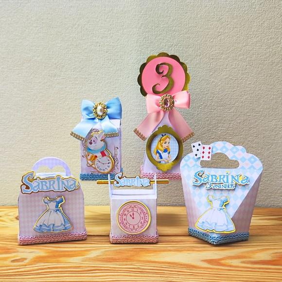 Kit de 30 Caixas Personalizadas Luxo Alice no Pais das Mara.