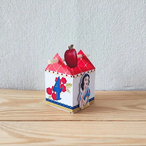 Caixa Canudo Branca de Neve