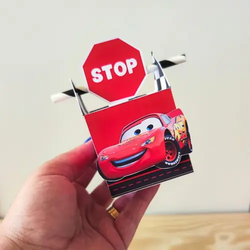 Caixa Canudo Carros Disney