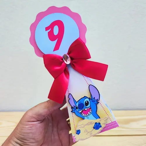 Caixa Pirâmide Lilo e Stitch