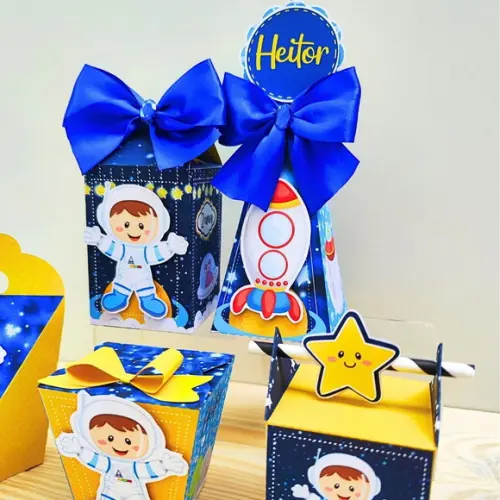 Kit Festa 20 Caixas Personalizadas Astronauta