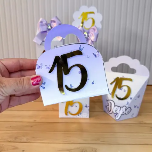 Kit Festa 20 Caixas Personalizadas Lilás e Dourado 15 Anos