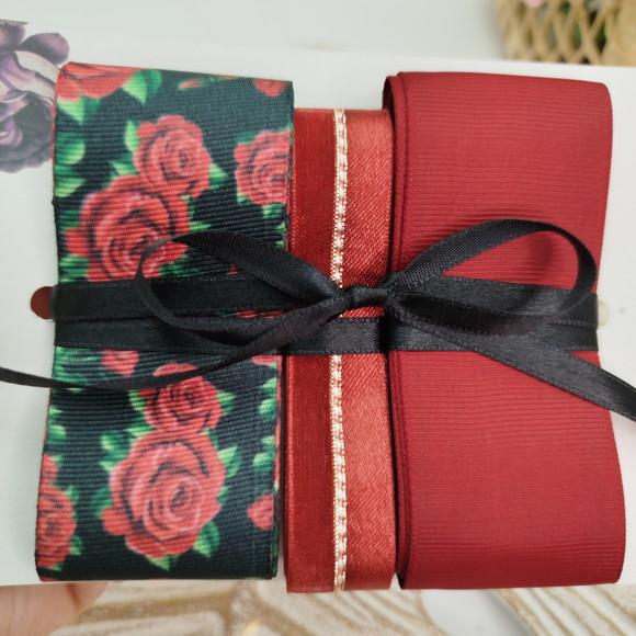 Kit de Fitas Decorativas Vermelho Floral sobre fundo Preto