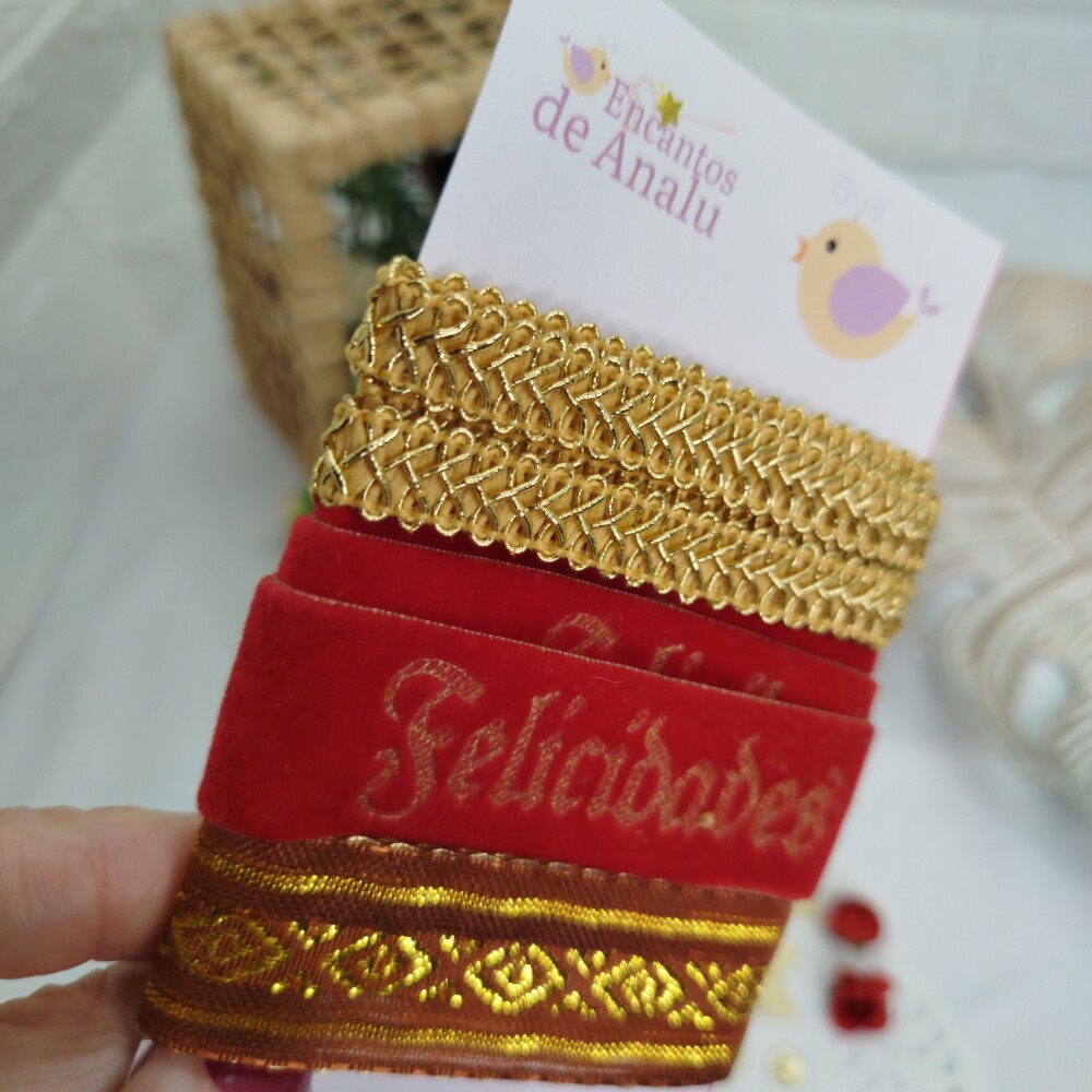 Kit de Fitas  e Enfeites Coordenados Tons Vermelho e Dourado