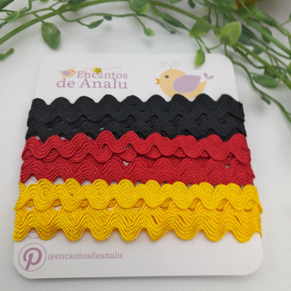 KIt de Sianinhas em Cores Coordenadas Preto, Amarelo e Vermelho
