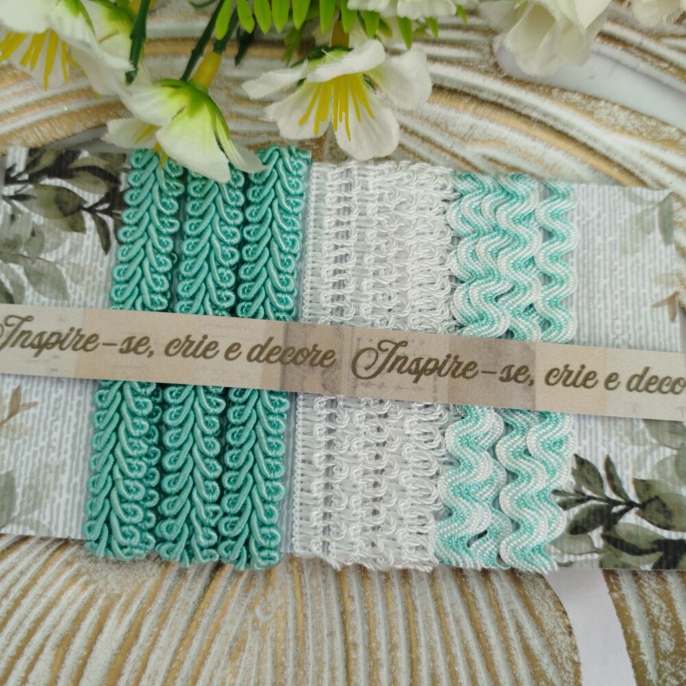 Kit de Aviamentos Coordenados para Artesanato Verde Agua e Branco