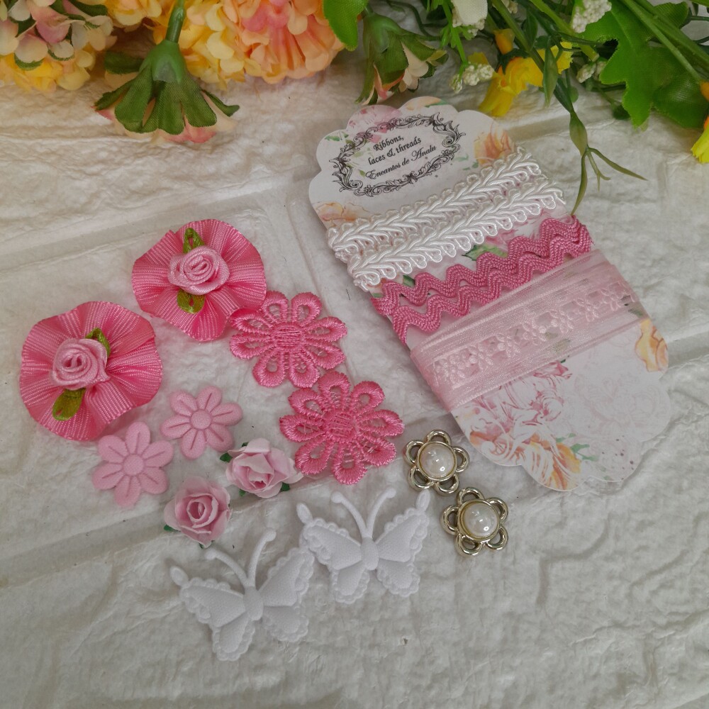 Mini Kit de Aviamentos  e  Enfeites  Coordenados Rosa e Branco