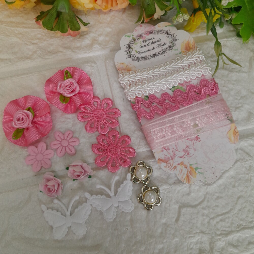 Mini Kit de Aviamentos  e  Enfeites  Coordenados Rosa e Branco