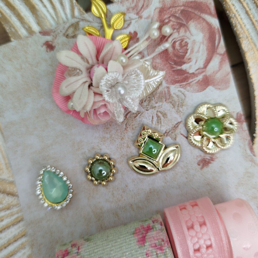 Cartela de Fitas e Enfeites Coordenados Tons Rosa e Verde