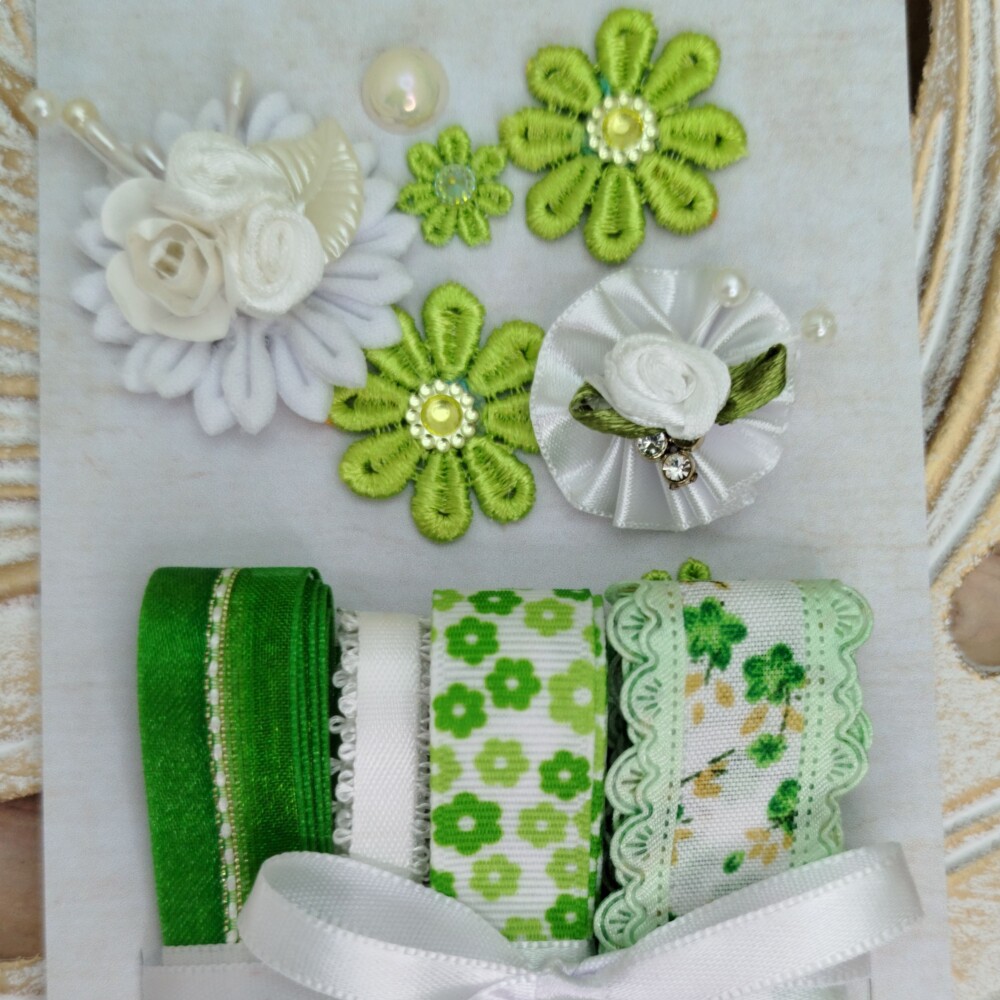 Mix de Aviamentos e Apliques Coordenados Tons Verde e Branco