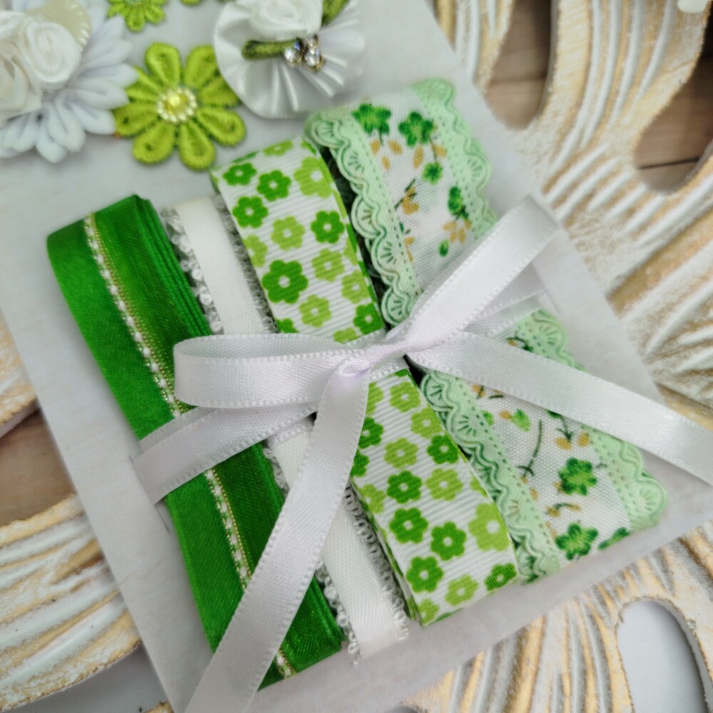 Mix de Aviamentos e Apliques Coordenados Tons Verde e Branco