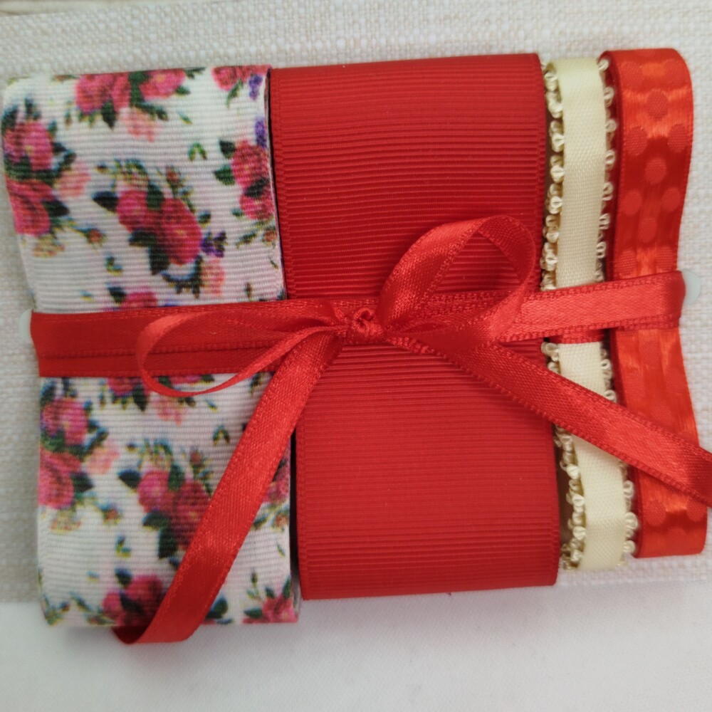 Kit de Fitas Flores Vermelho, Cetim Marfim e Vermelho Poá