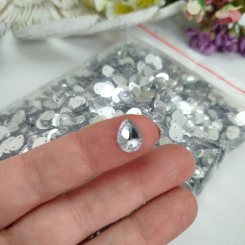 Chaton Acrilico Gota Cor Prata - 10 x 14 mm com Bordinha