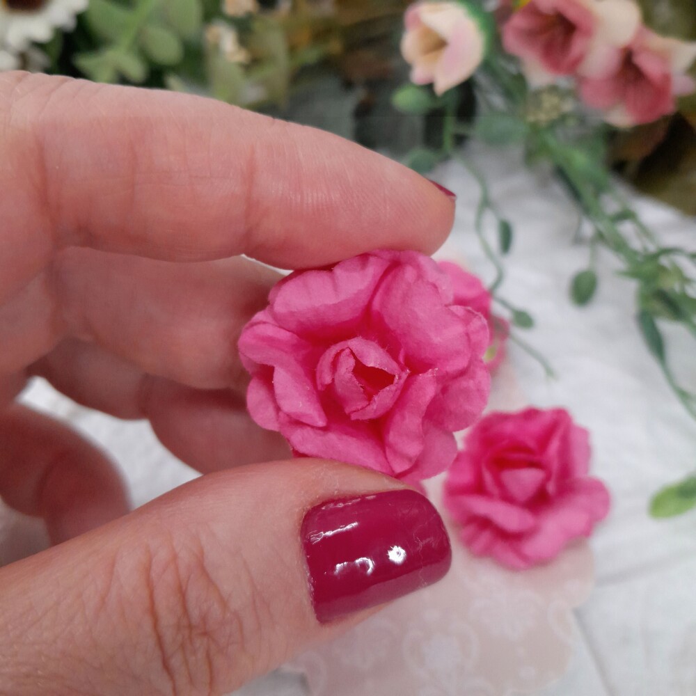 Aplique 4 Flores em papel cor rosé para artesanato e scrapbook
