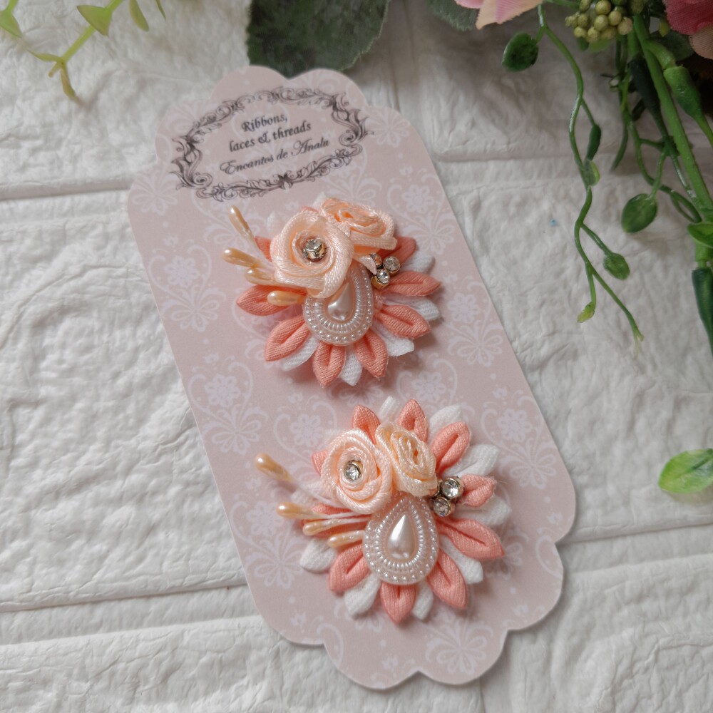 Flor Decorativa Coral e Branco para Artesanato