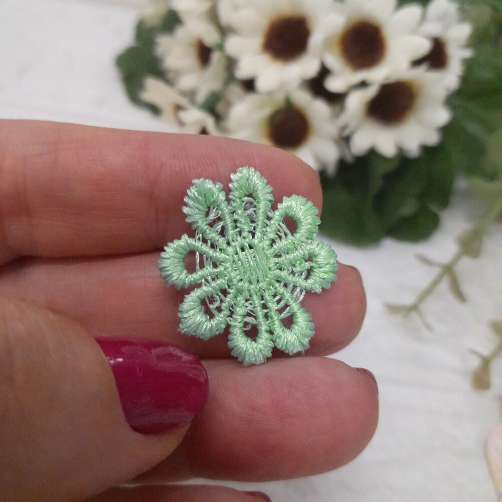 Florzinha Guipure Verde Agua para Artesanato e Scrapbook