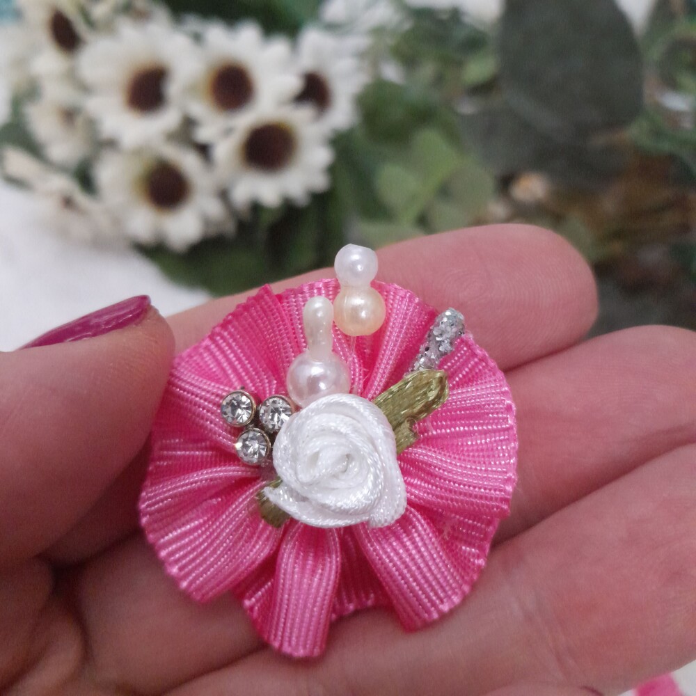 Kit  3 Flores de Fita Rosa com Miolo Delicado