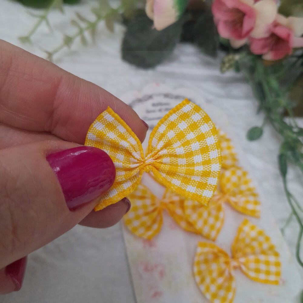 Laço Decorativo Xadrez Amarelo com Branco- Cartela com 6 unidade