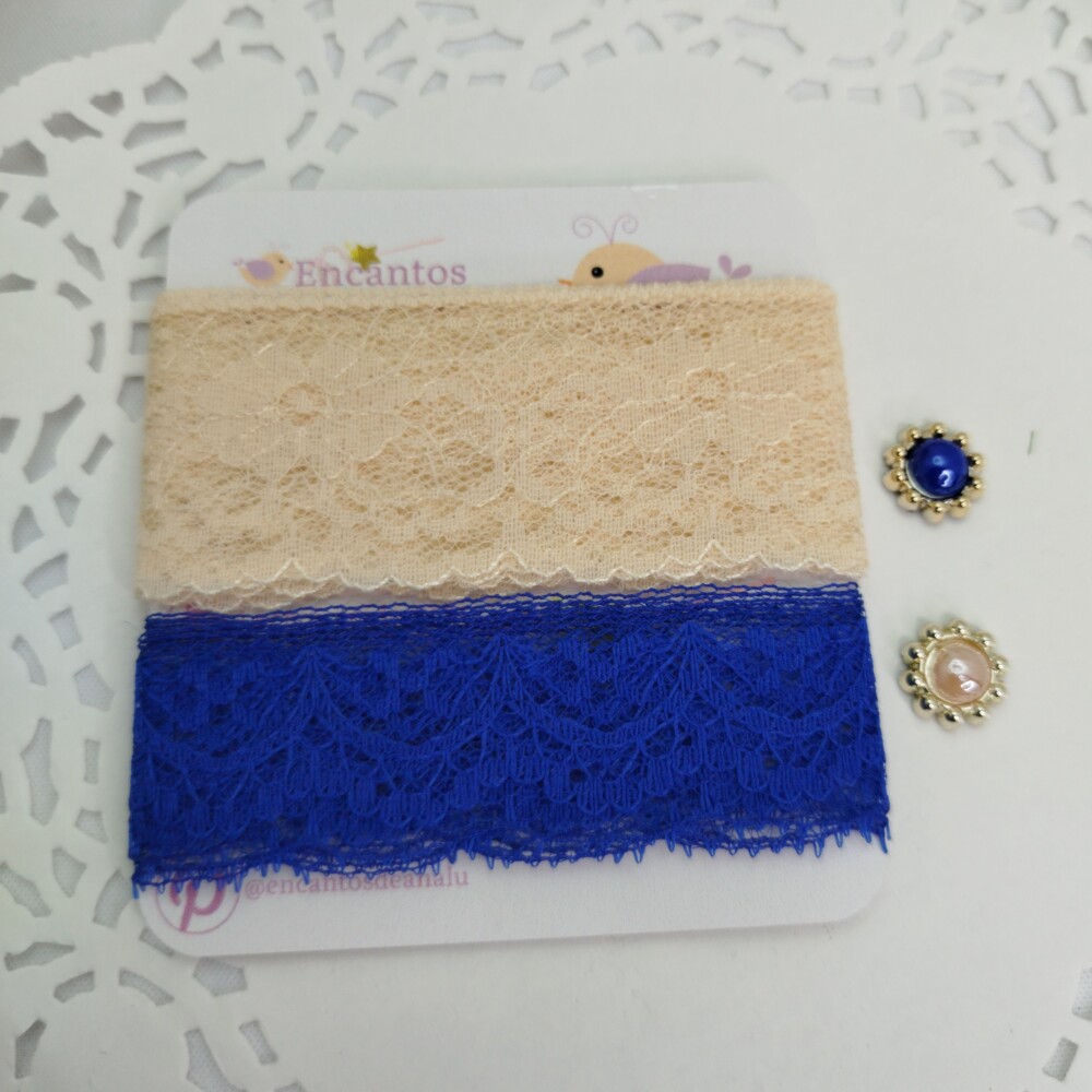 Kit de Rendas Azul e Bege e Chatons em Cores Coordenadas