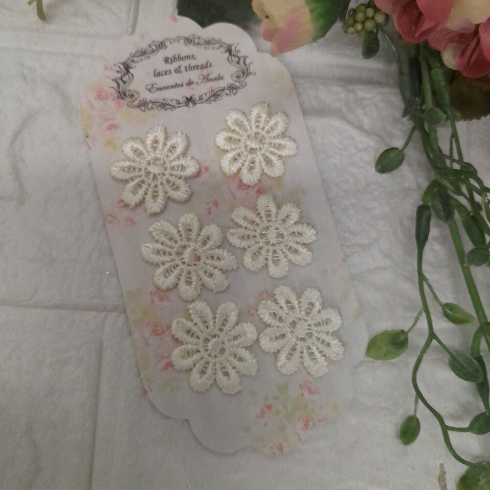 Florzinha Guipure Marfim para Artesanato e Customização