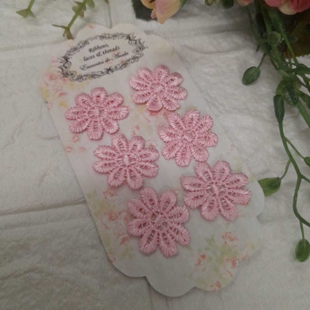 Florzinha Bordada Rosa Bebe para Artesanato