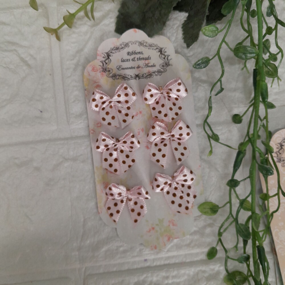 Laço Decorativo Rosa de Bolinha Marrom - Cartela com 6 unidades