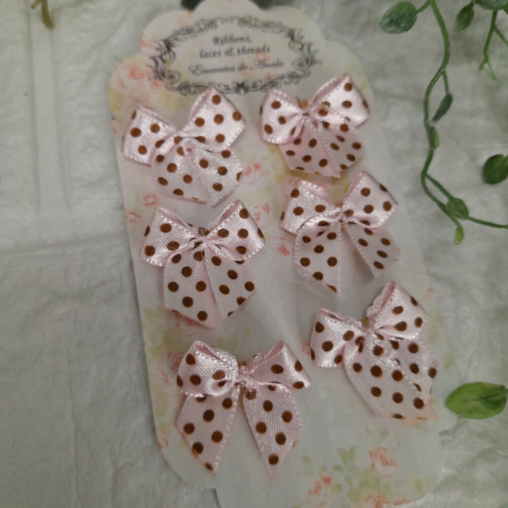 Laço Decorativo Rosa de Bolinha Marrom - Cartela com 6 unidades