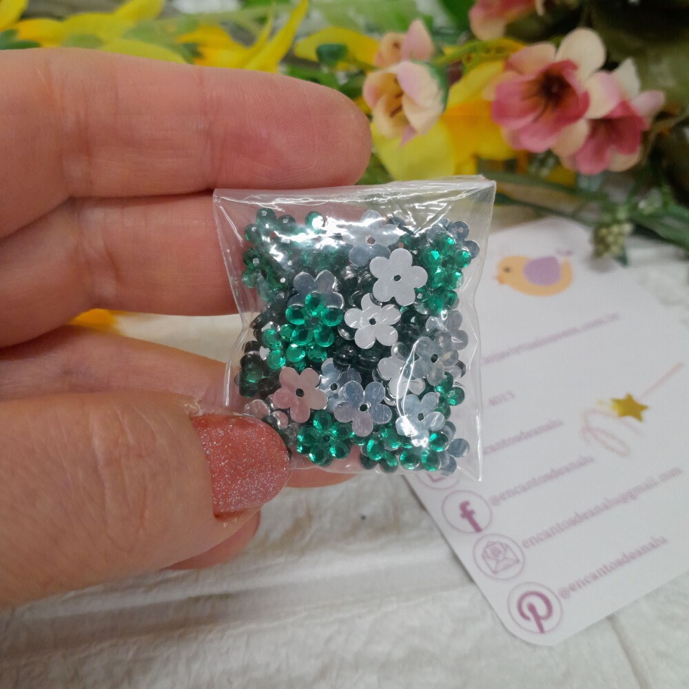 Mix de Perola Dourada, Paete Vermelho e Chaton Verde