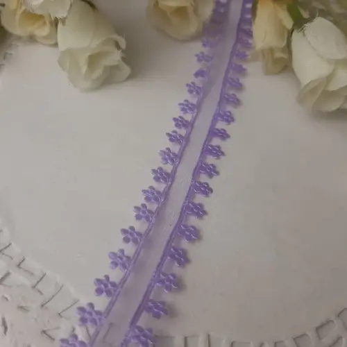 Fita de Voil Lilás com Bordas de Florzinhas Prensadas