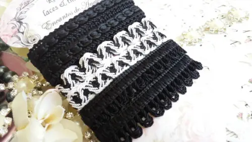 Kit de Aviamentos Coordenados Preto e Branco: Sianinha, Passamana